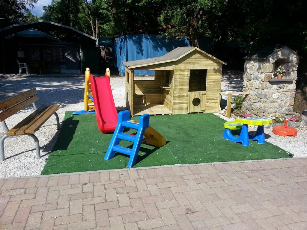 Camping Luni Marina di Massa Bagian luar foto